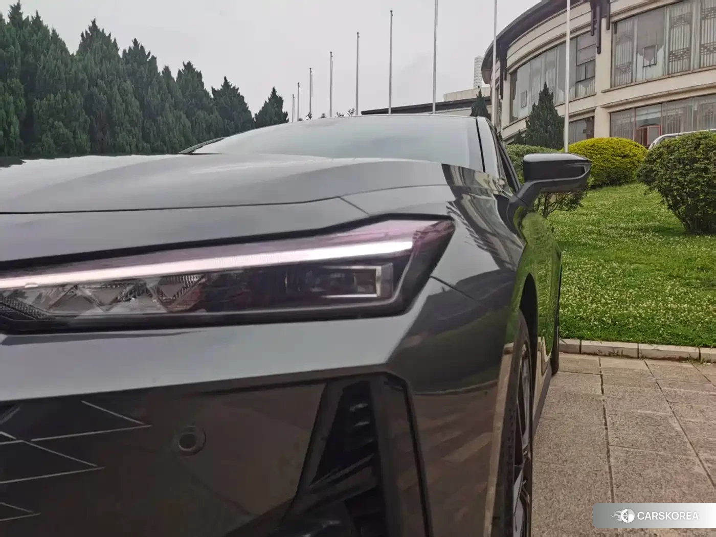 Chang'an UNI-V 2025 Silver/gray из Китая, фото 2