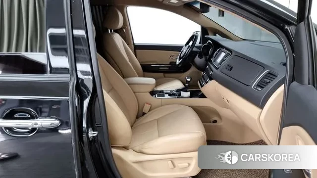 Kia The New Carnival 2019 Черный из Кореи, фото 2