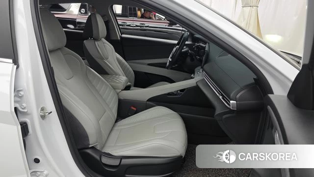 Hyundai Avante (CN7) 2022 Белый из Кореи, фото 2