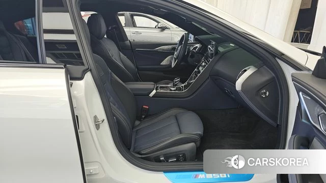 BMW 8 Series (G15) 2025 Белый из Кореи, фото 2