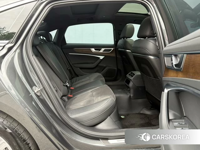 Audi A6L 2024 Темно-серый из Китая, фото 2
