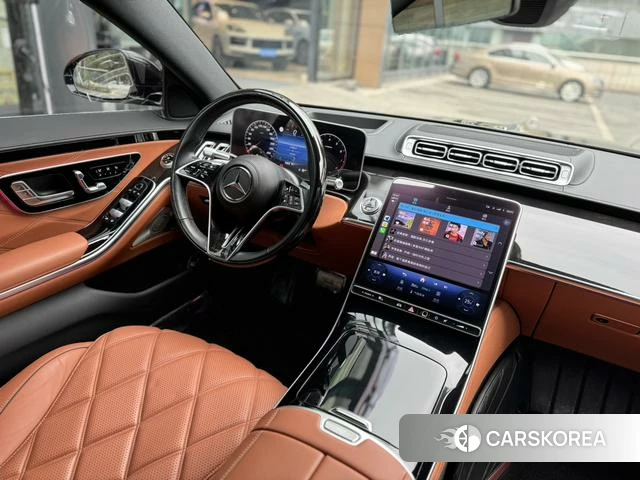 Mercedes-Benz Maybach S-class 2023 Черный из Китая, фото 2