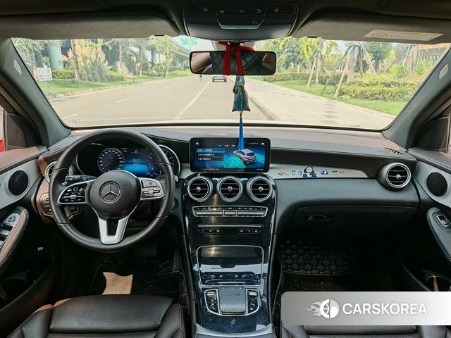 Mercedes-Benz GLC 2023 Белый из Китая, фото 2