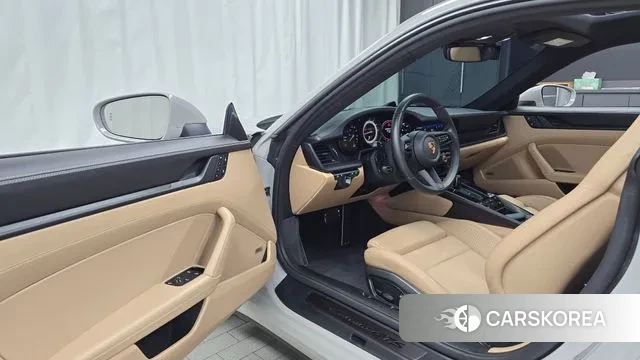 Porsche 911(992) 2022 Серебристо-серый из Кореи, фото 2