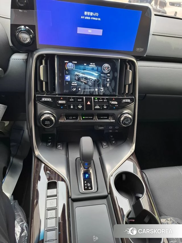 Lexus LX 4th Generation 2026 Черный из Кореи, фото 2