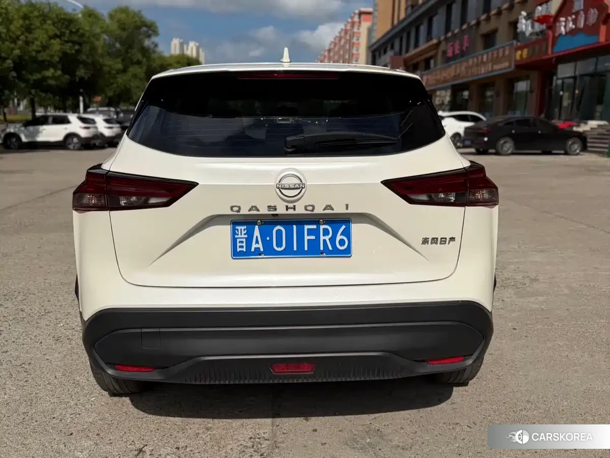 Nissan Qashqai 2023 Белый из Китая, фото 2