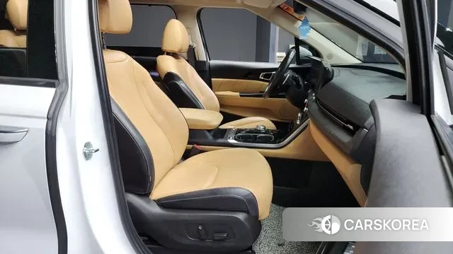 Kia Carnival 4th generation 2022 Белый из Кореи, фото 2