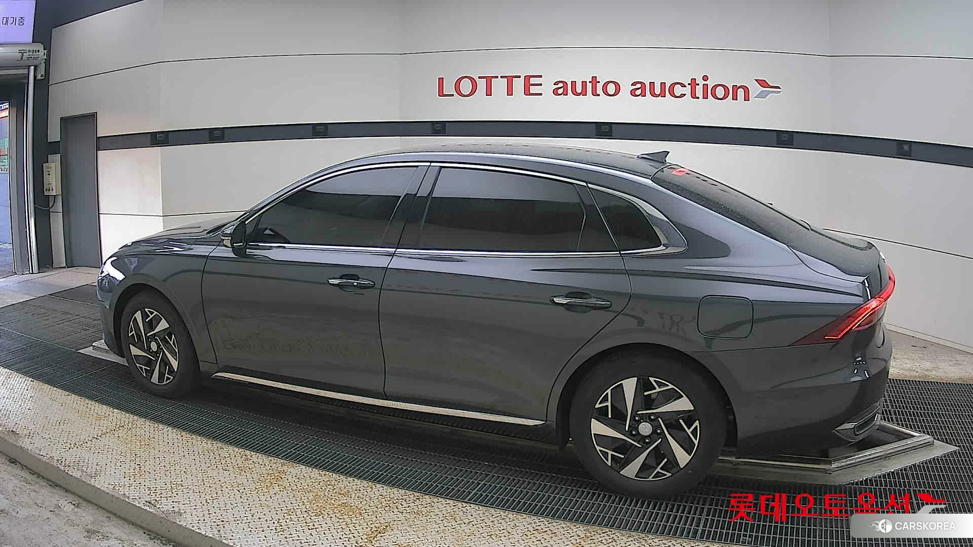 Hyundai Grandeur Hybrid 2022 Nocturne Grey Metallic из Кореи, фото 2