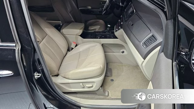 Kia All New Carnival 2018 Черный из Кореи, фото 2