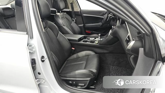Genesis G70 2018 Светло-серебряный цвет из Кореи, фото 2