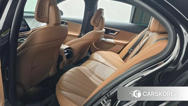 Mercedes-Benz E-Class W214 2024 Черный из Кореи, фото 2