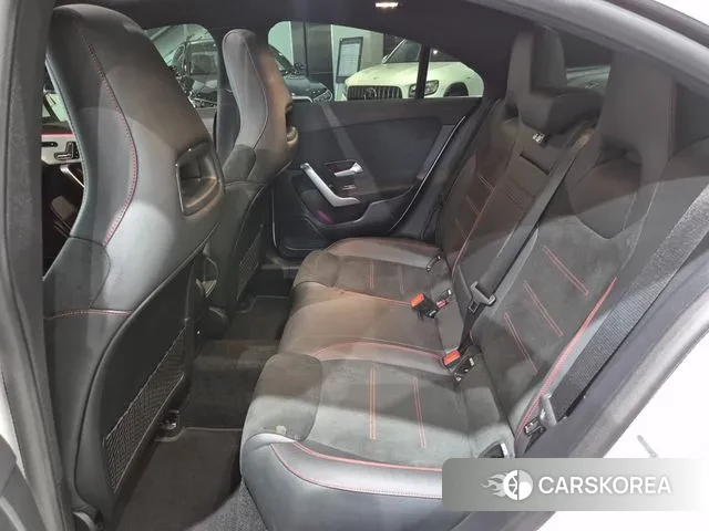 Mercedes-Benz CLA-Class C118 2025 Белый из Кореи, фото 2