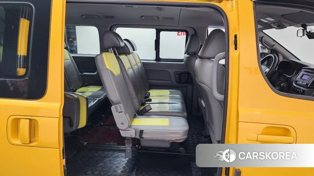Hyundai The New Grand Starex 2018 Желтый из Кореи, фото 2