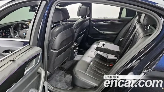 BMW 5 Series (G30) 2019 Черный из Кореи, фото 2