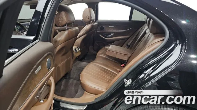 Mercedes-Benz E-Class W213 2020 Черный из Кореи, фото 2
