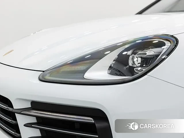 Porsche Cayenne (PO536) 2023 Белый из Кореи, фото 2