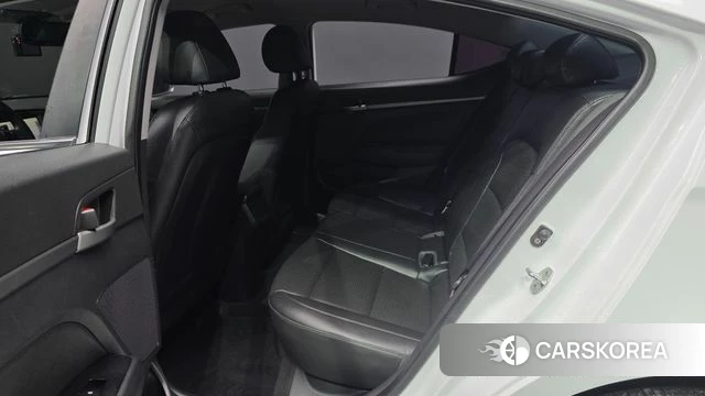 Hyundai Avante AD 2018 Белый из Кореи, фото 2