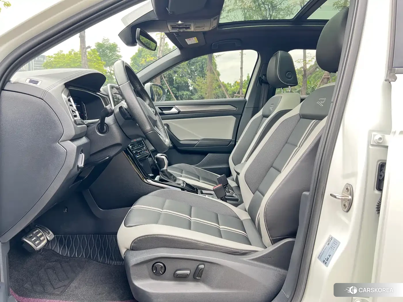 Volkswagen T-Roc 2023 Белый из Китая, фото 2