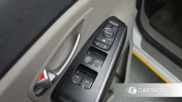 Kia The New Carnival 2018 Желтый из Кореи, фото 2