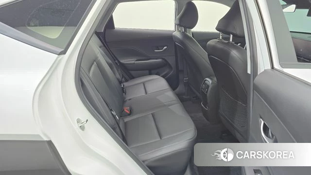 Hyundai Kona (SX2) 2024 Белый из Кореи, фото 2