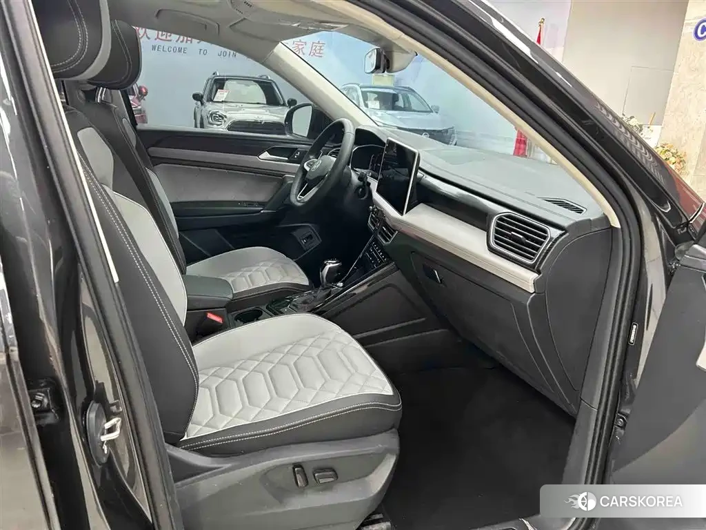 Volkswagen Tayron 2022 Черный из Китая, фото 2