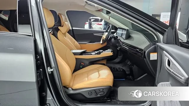 Kia EV6 2023 Серый из Кореи, фото 2