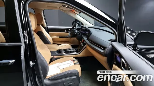 Kia Carnival 4th generation 2023 Черный из Кореи, фото 2