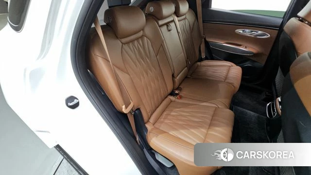 Genesis GV70 2023 Белый из Кореи, фото 2