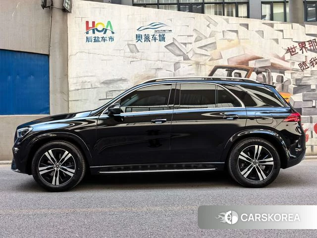 Mercedes-Benz GLE PHEV 2024 Черный из Китая, фото 2