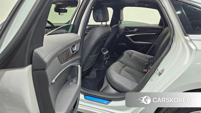 Audi A6 (C8) 2020 Белый из Кореи, фото 2