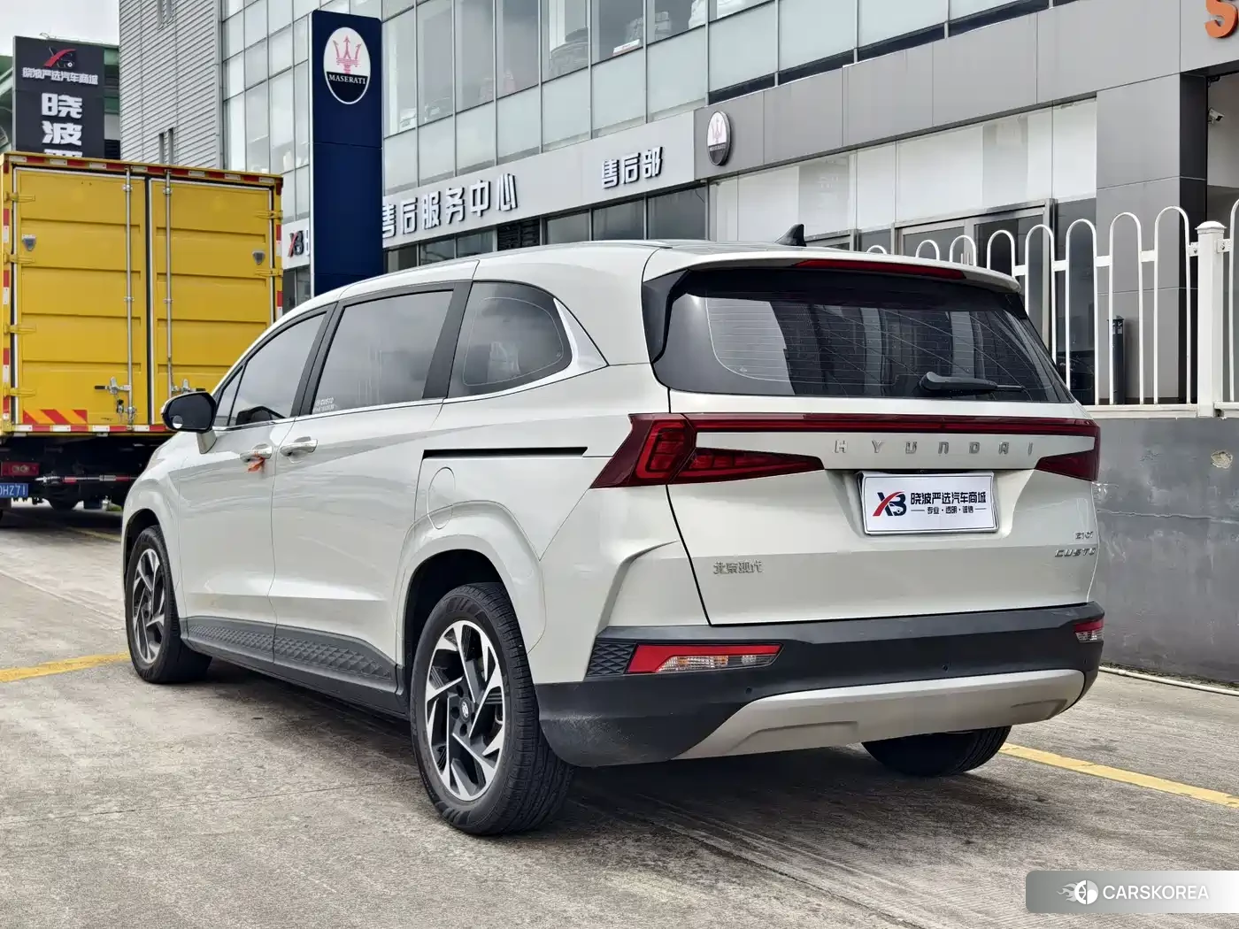 Hyundai Kustu 2023 Champagne/brown из Китая, фото 2
