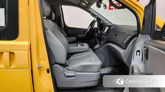 Hyundai The New Grand Starex 2018 Желтый из Кореи, фото 2