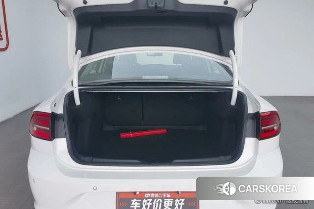 Volkswagen Lingdu 2022 Белый из Китая, фото 2