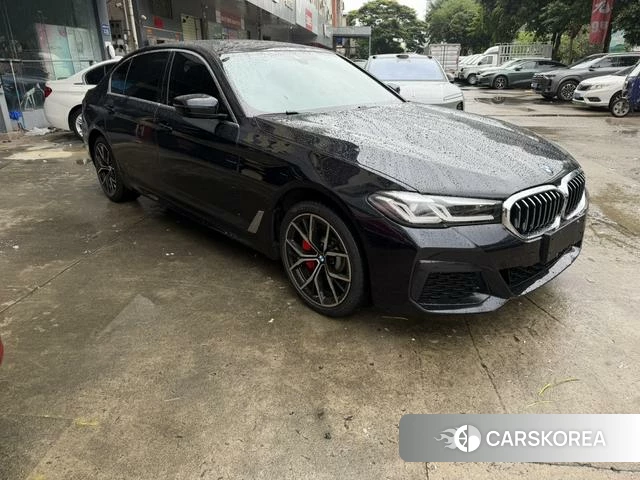 BMW 5 series 2021 Черный из Китая, фото 2