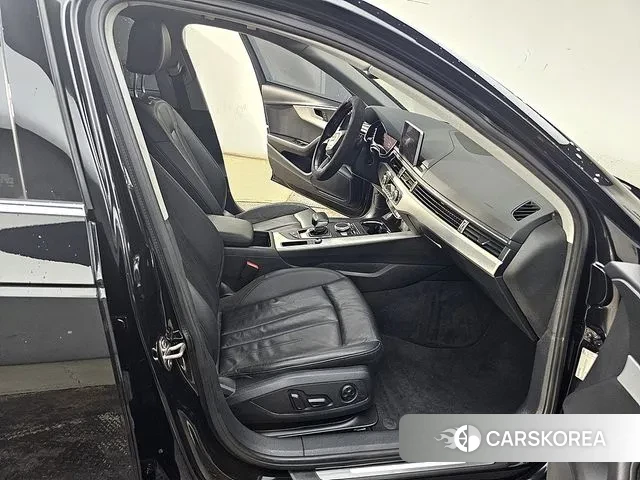 Audi A4 (B9) 2018 Черный из Кореи, фото 2