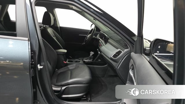 Kia The New Seltos 2023 Серый из Кореи, фото 2
