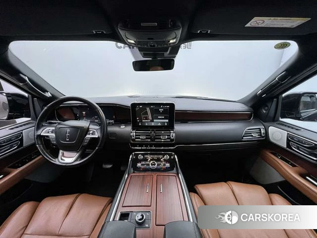 Lincoln Navigator 2021 Черный из Китая, фото 2