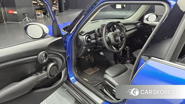 Mini Cooper 2018 Синий из Кореи, фото 2