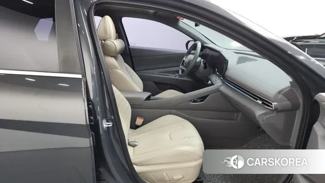 Hyundai The New Avante (CN7) 2023 Серый из Кореи, фото 2