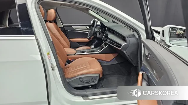 Audi A6 (C8) 2023 Белый из Кореи, фото 2