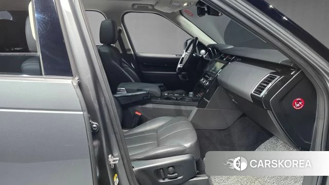 Land Rover Discovery 5 2018 Серый из Кореи, фото 2