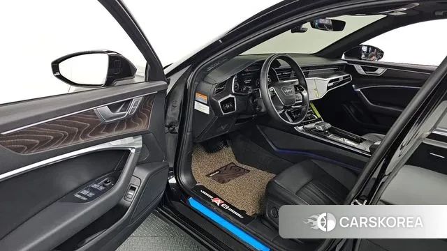 Audi A6 (C8) 2022 Черный из Кореи, фото 2