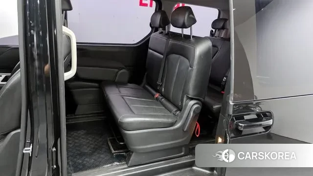 Hyundai Staria 2021 Черный из Кореи, фото 2