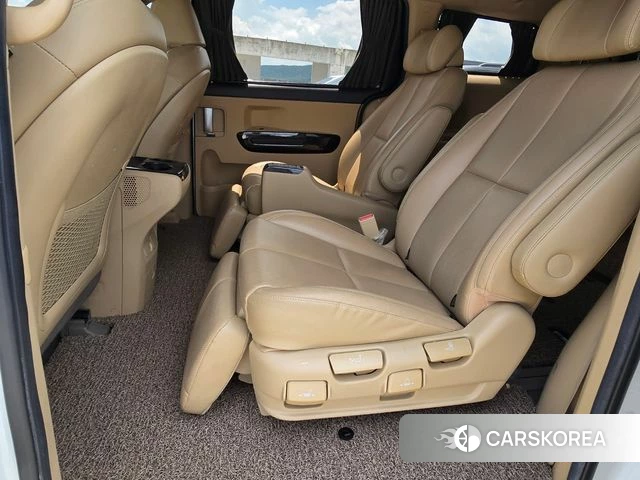 Kia The New Carnival 2019 Белый из Кореи, фото 2