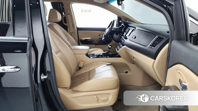 Kia The New Carnival 2018 Черный из Кореи, фото 2