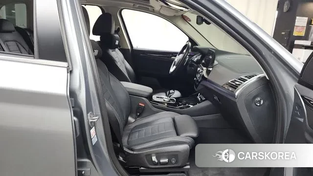 BMW X3 (G01) 2022 Серый из Кореи, фото 2