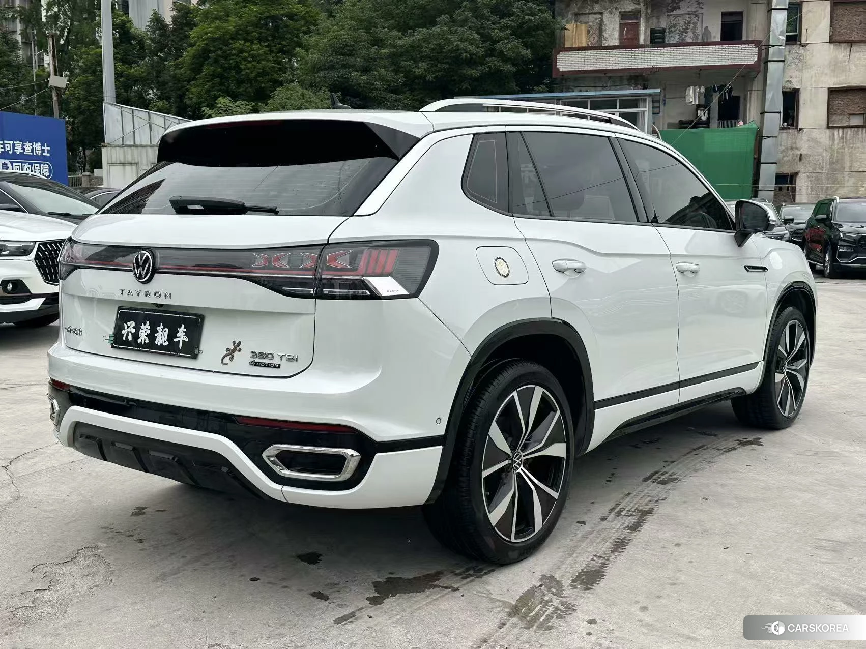Volkswagen Tanyue 2023 Белый из Китая, фото 2