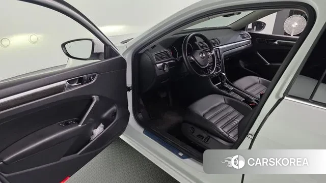 Volkswagen The New Passat 2018 Белый из Кореи, фото 2