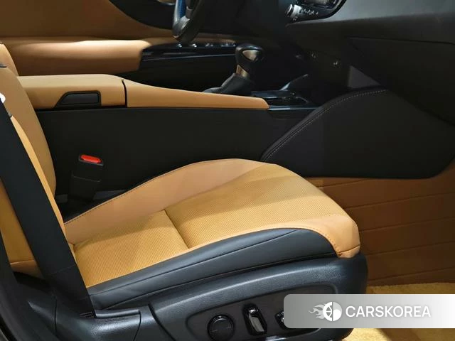Lexus ES 2023 Черный из Китая, фото 2