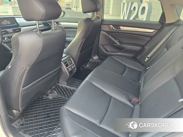 Honda Accord 2022 Белый из Китая, фото 2